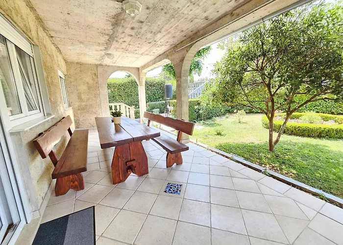 In 15492 Appartement Novi Vinodolski