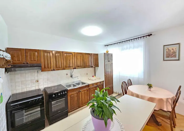 In 15492 * Нови-Винодолски