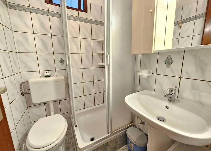 Apartment In 15492 *