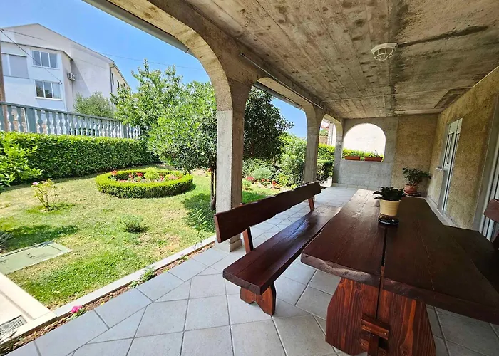 In 15492 Апартаменты *